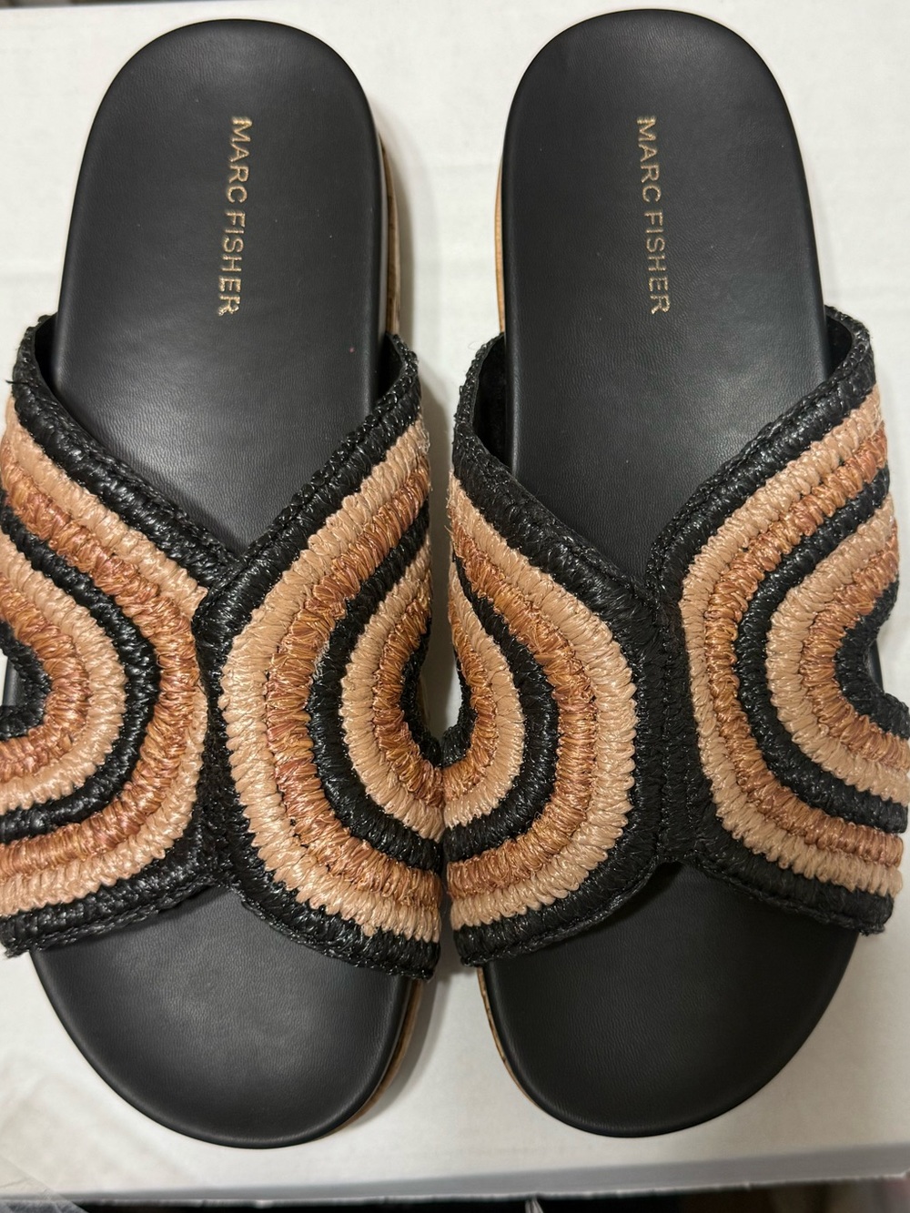 New Marc Fisher Black and Tan Erim Woven Slide Sandals size 10